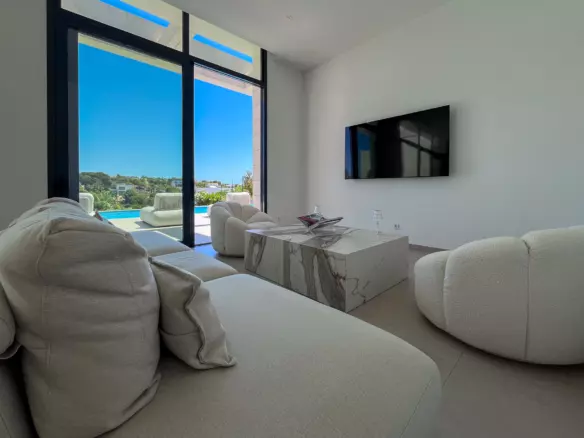 5-bedroom Villa In Orihuela, Spain (239 M²)