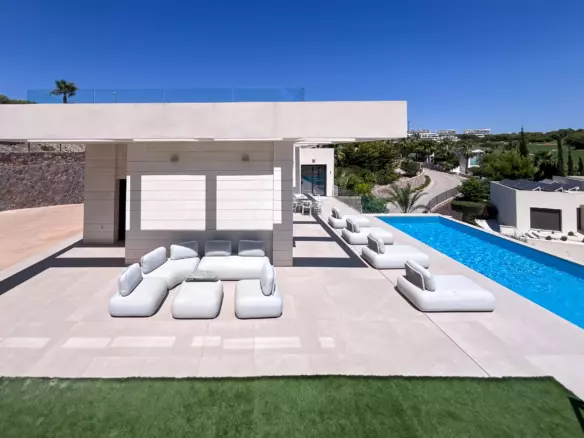 5-bedroom Villa In Orihuela, Spain (239 M²)