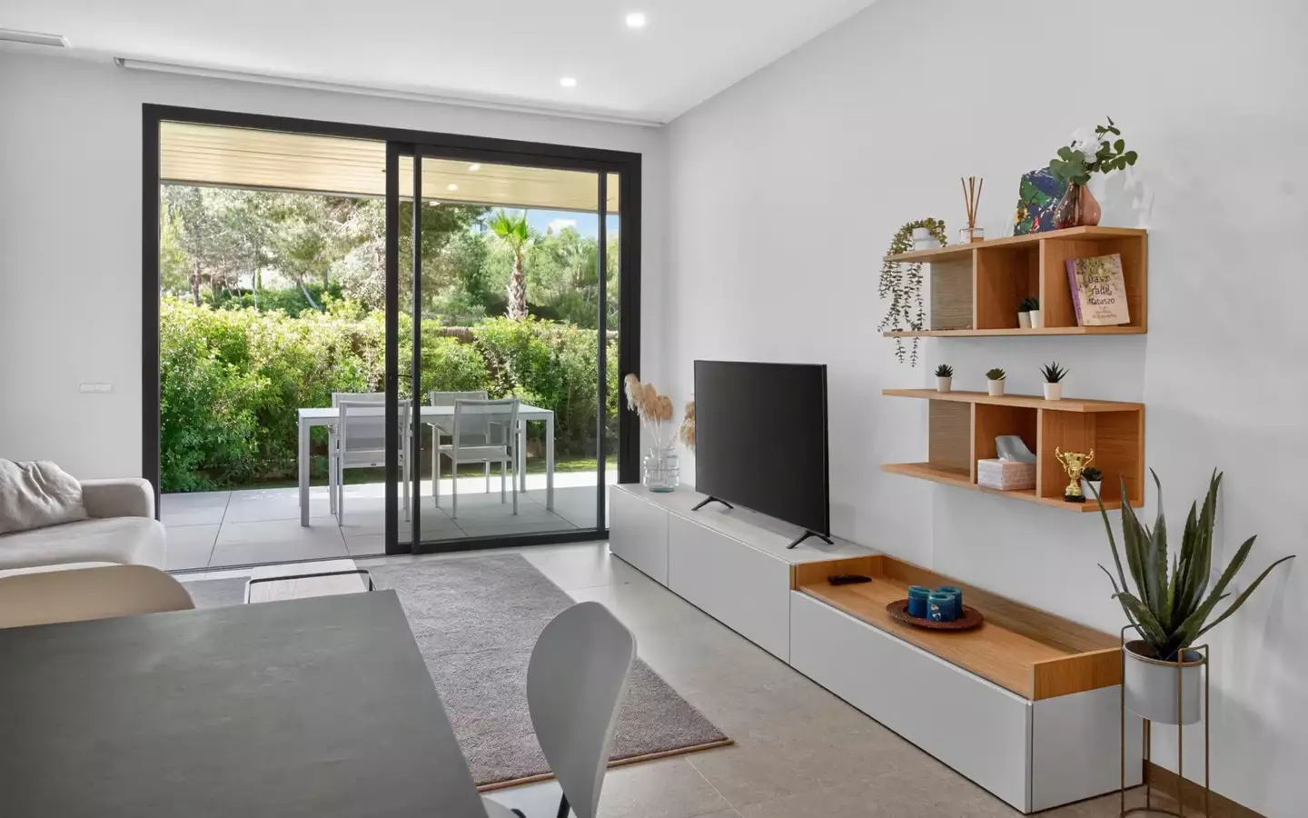 2-bedroom Apartment In Orihuela, Spain (102 M²)
