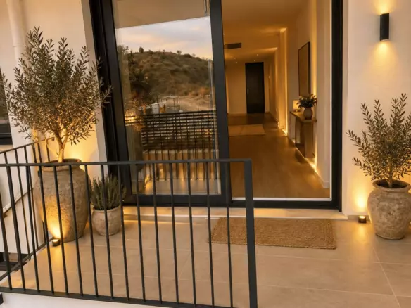 2-bedroom Property In Fuengirola, Spain (117 M²)