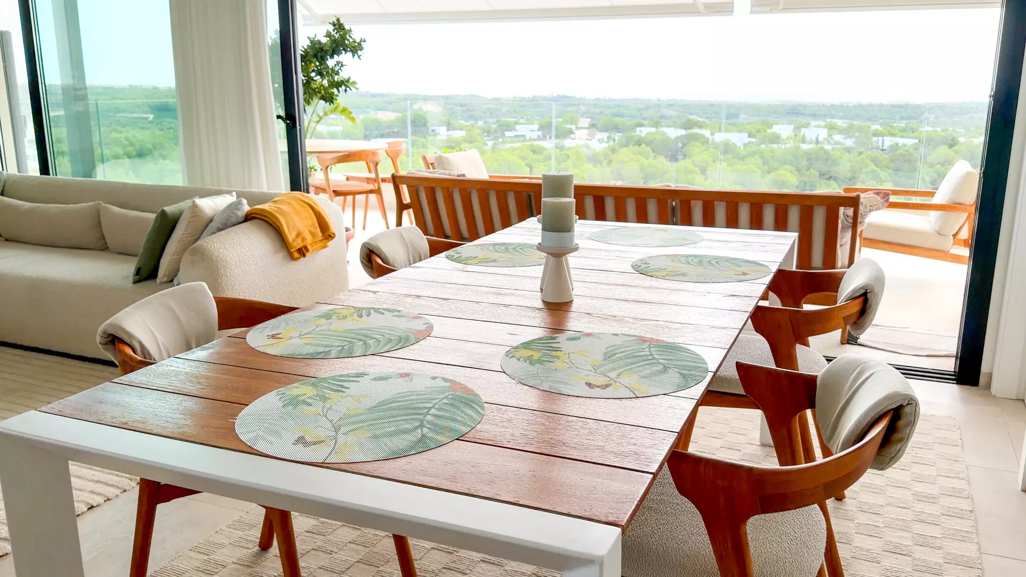 dining-table-9dcb96 3-bedroom Penthouse In Orihuela, Spain