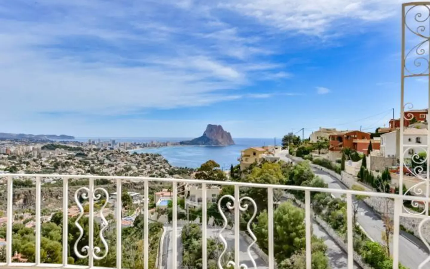 Sea-view Villa With Tourist Licence In Maryvilla, Calpe – 4 Bedrooms, Private Pool