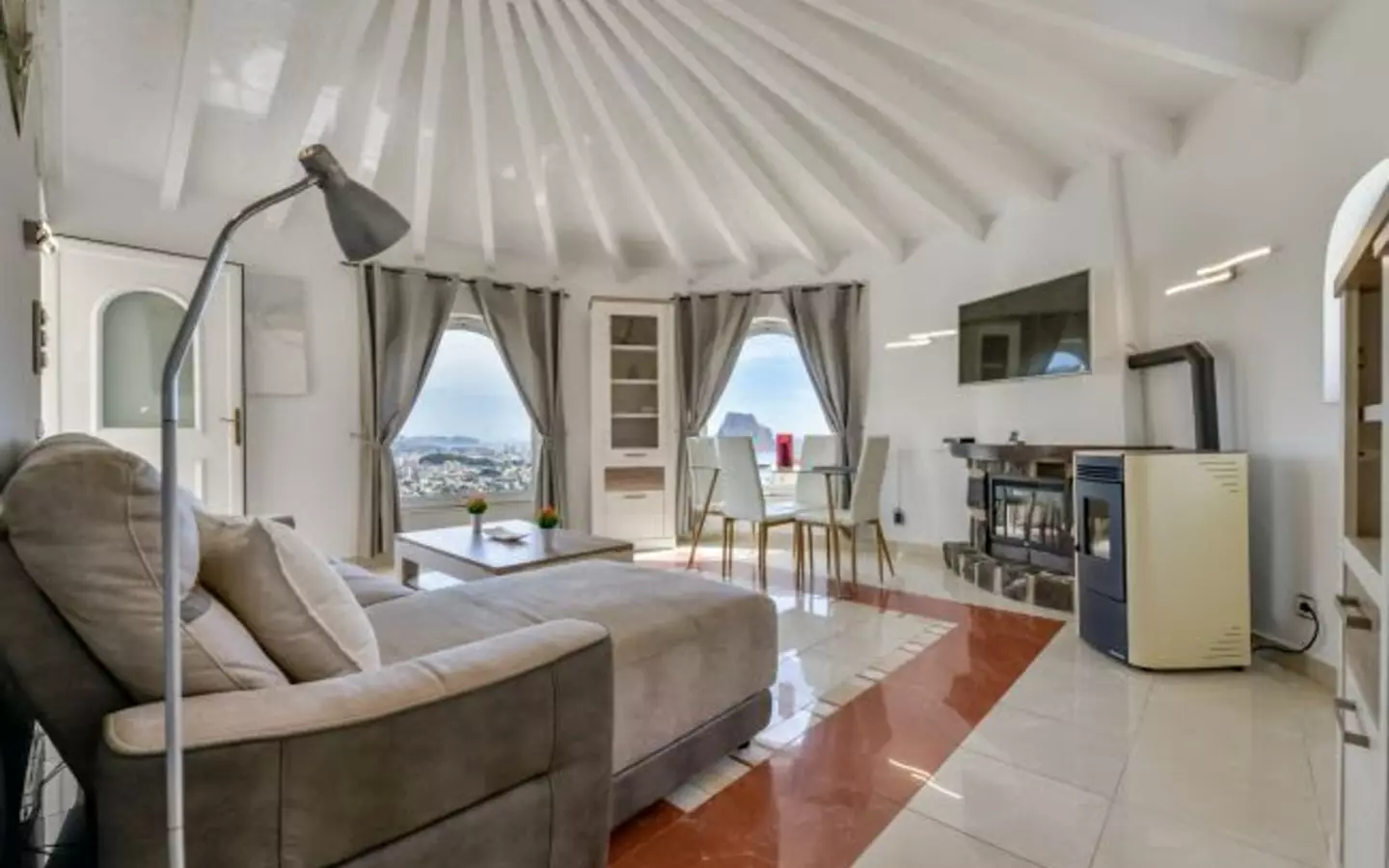Sea-view Villa With Tourist Licence In Maryvilla, Calpe – 4 Bedrooms, Private Pool