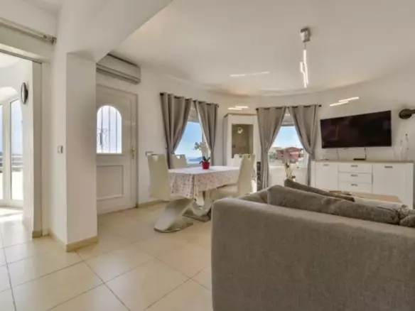 Sea-view Villa With Tourist Licence In Maryvilla, Calpe – 4 Bedrooms, Private Pool
