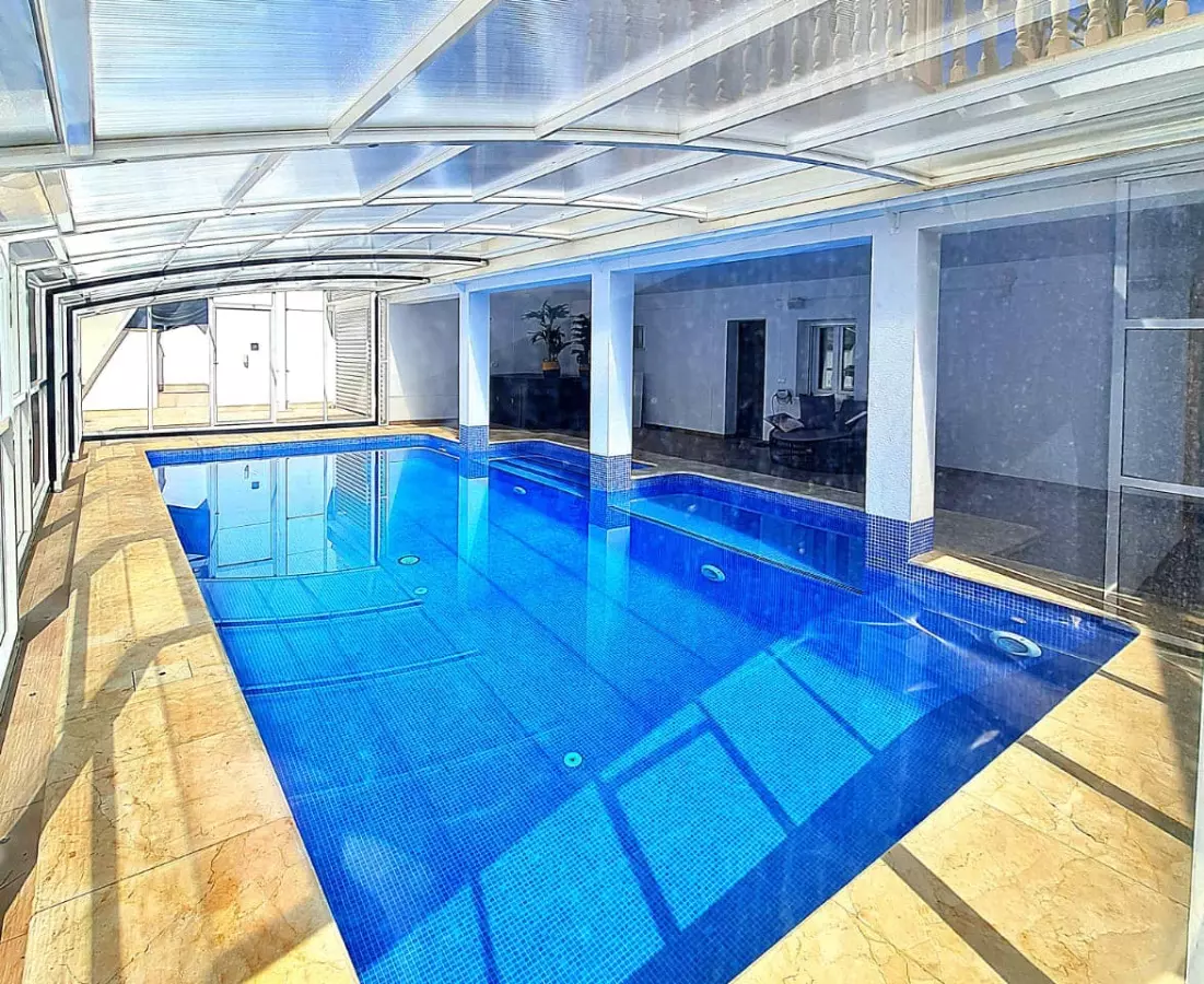 5-bedroom Villa In Orihuela Costa, Spain (250 M²)