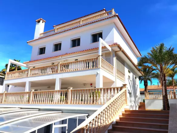 5-bedroom Villa In Orihuela Costa, Spain (250 M²)