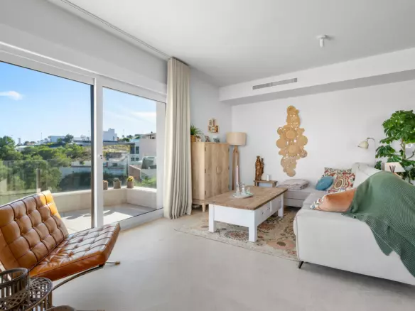3-bedroom Villa In San Miguel De Salinas, Spain (240 M²)