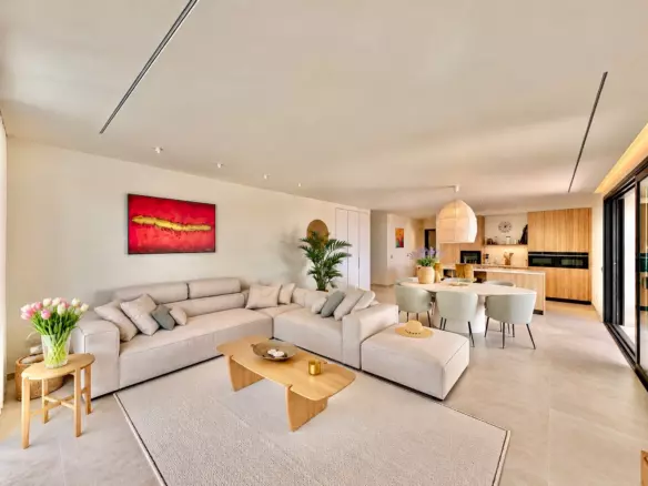 3-bedroom Apartment In Orihuela Costa, Spain (136 M²)
