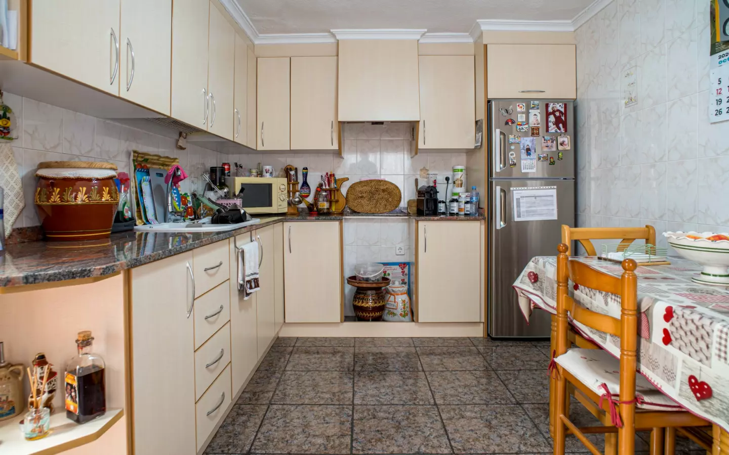 6-bedroom Townhouse In Pinoso, Spain (371 M²)