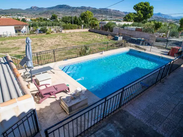 4-bedroom Detached Villa In La Romana, Spain (153 M²)