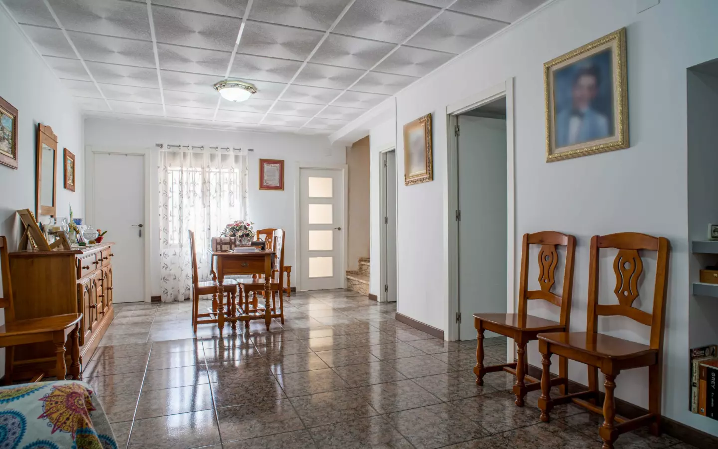 6-bedroom Townhouse In Pinoso, Spain (371 M²)