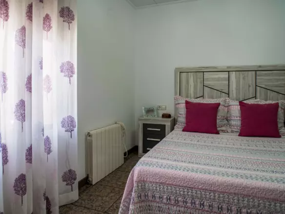 6-bedroom Townhouse In Pinoso, Spain (371 M²)