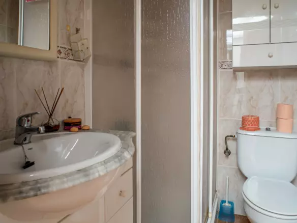 6-bedroom Townhouse In Pinoso, Spain (371 M²)