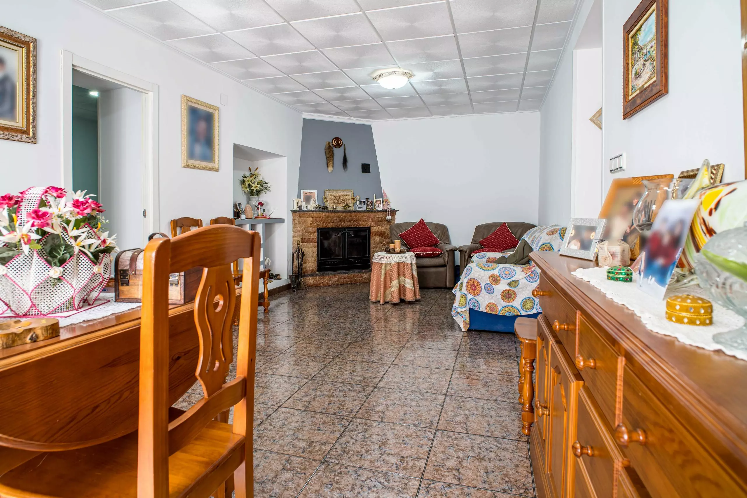 6-bedroom Townhouse In Pinoso, Spain (371 M²)