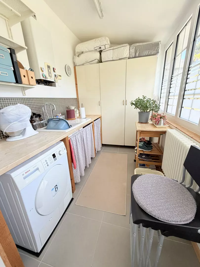 2-bedroom House In Saint-laurent-des-combes, France (116 M²)