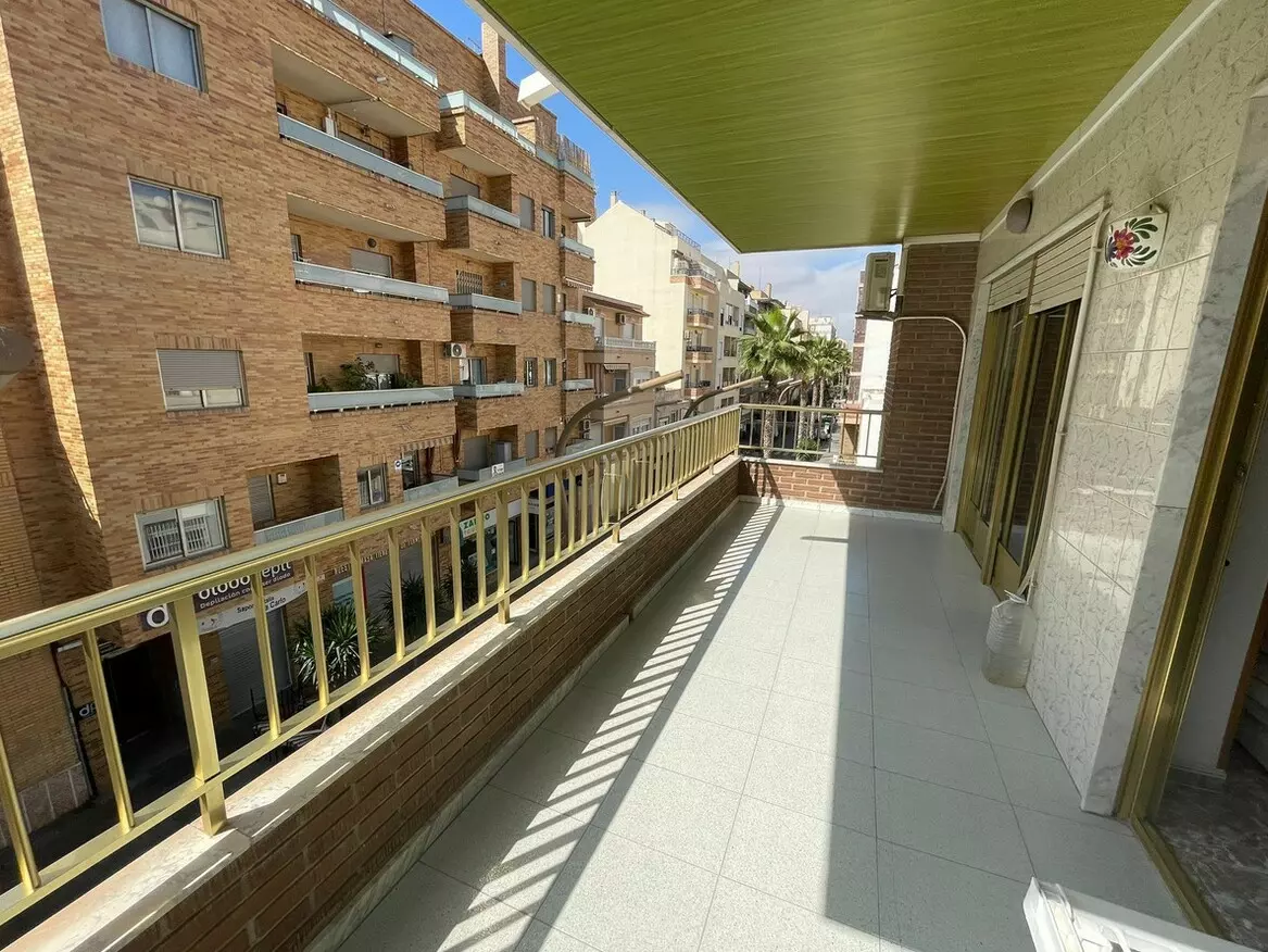 4-bedroom Apartment In Torrevieja, Spain (191 M²)