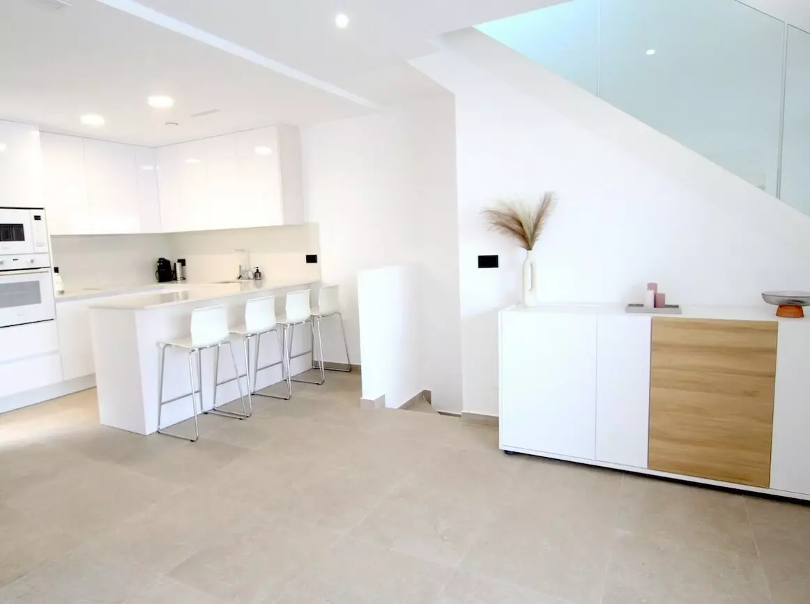 3-bedroom Villa In Benijofar, Spain (173 M²)