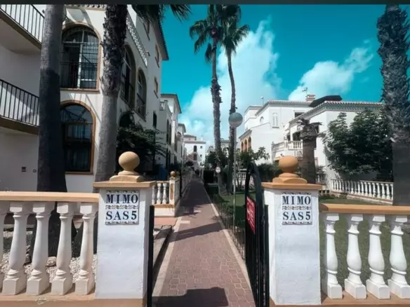 3-bedroom Apartment In Torrevieja, Spain (74 M²)