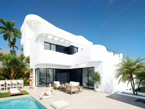 3-bedroom Villa In Algorfa, Spain (154 M²)