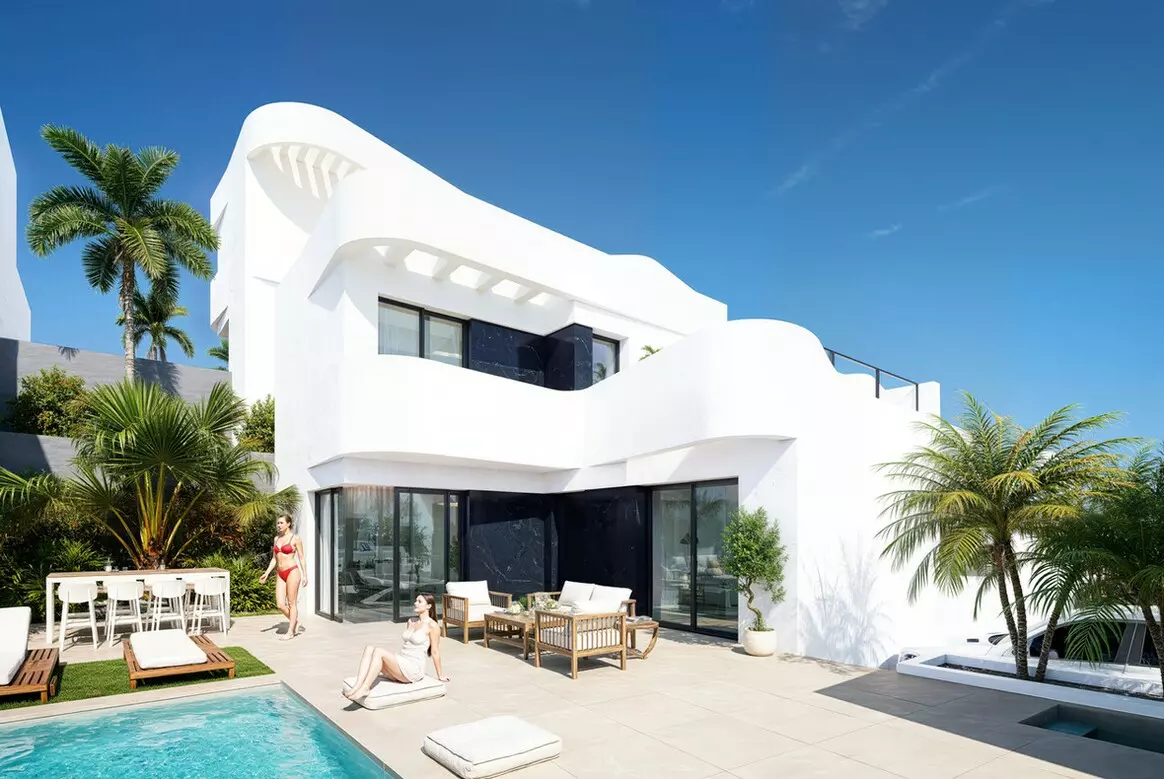 3-bedroom Villa In Algorfa, Spain (154 M²)