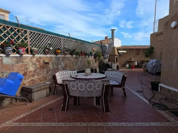 5-bedroom Villa In Torrevieja, Spain (170 M²)