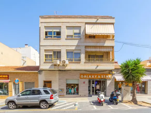 4-bedroom Apartment In Torrevieja, Spain (191 M²)