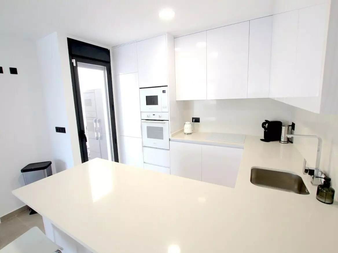 3-bedroom Villa In Benijofar, Spain (173 M²)