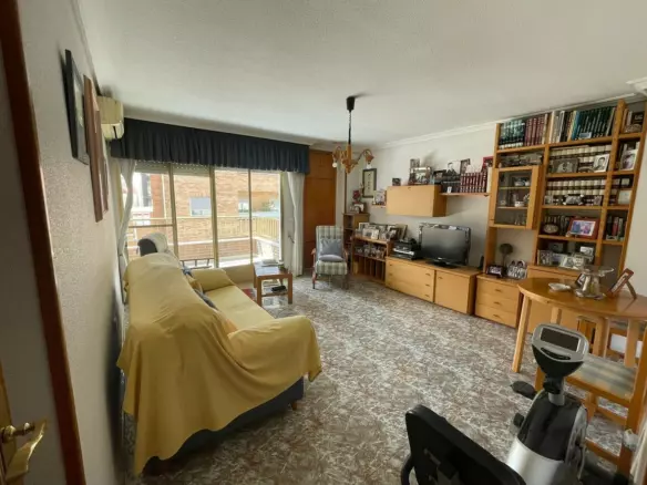 4-bedroom Apartment In Torrevieja, Spain (191 M²)