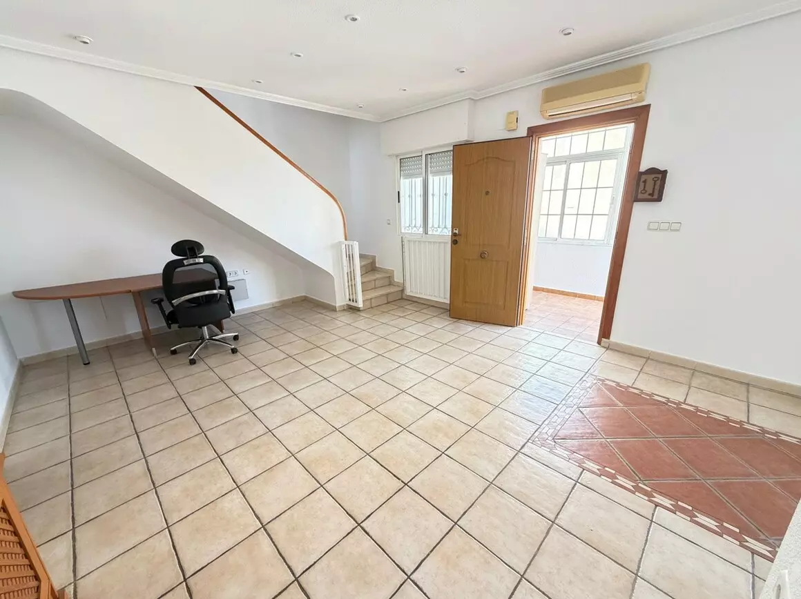 3-bedroom Villa In Torrevieja, Spain (90 M²)