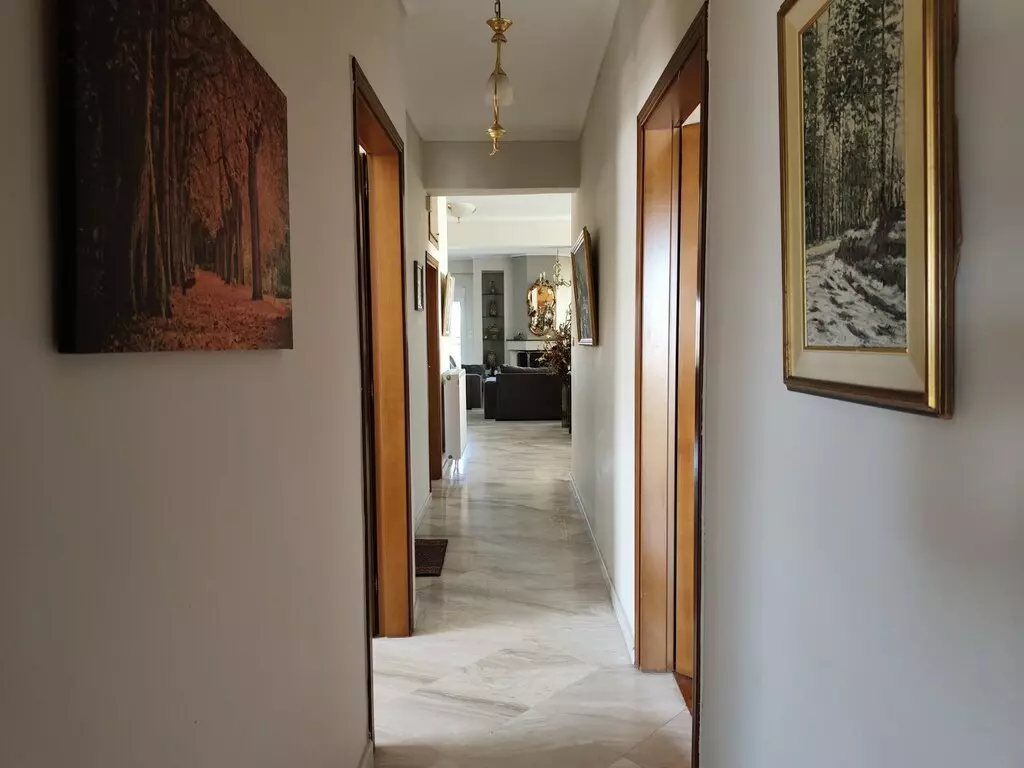 3-bedroom Flat In Thermaikos, Greece (200 M²)