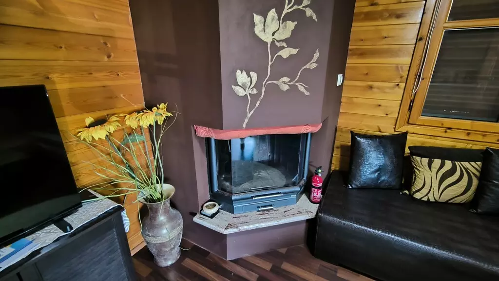 3-bedroom Detached House In Paralia, Greece (75 M²)