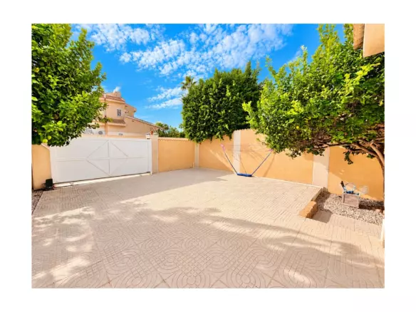 4-bedroom Villa In Ciudad Quesada, Spain (175 M²)