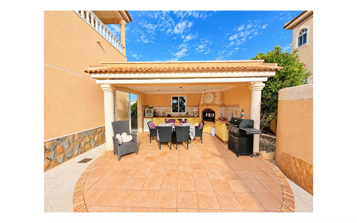 4-bedroom Villa In Ciudad Quesada, Spain (175 M²)
