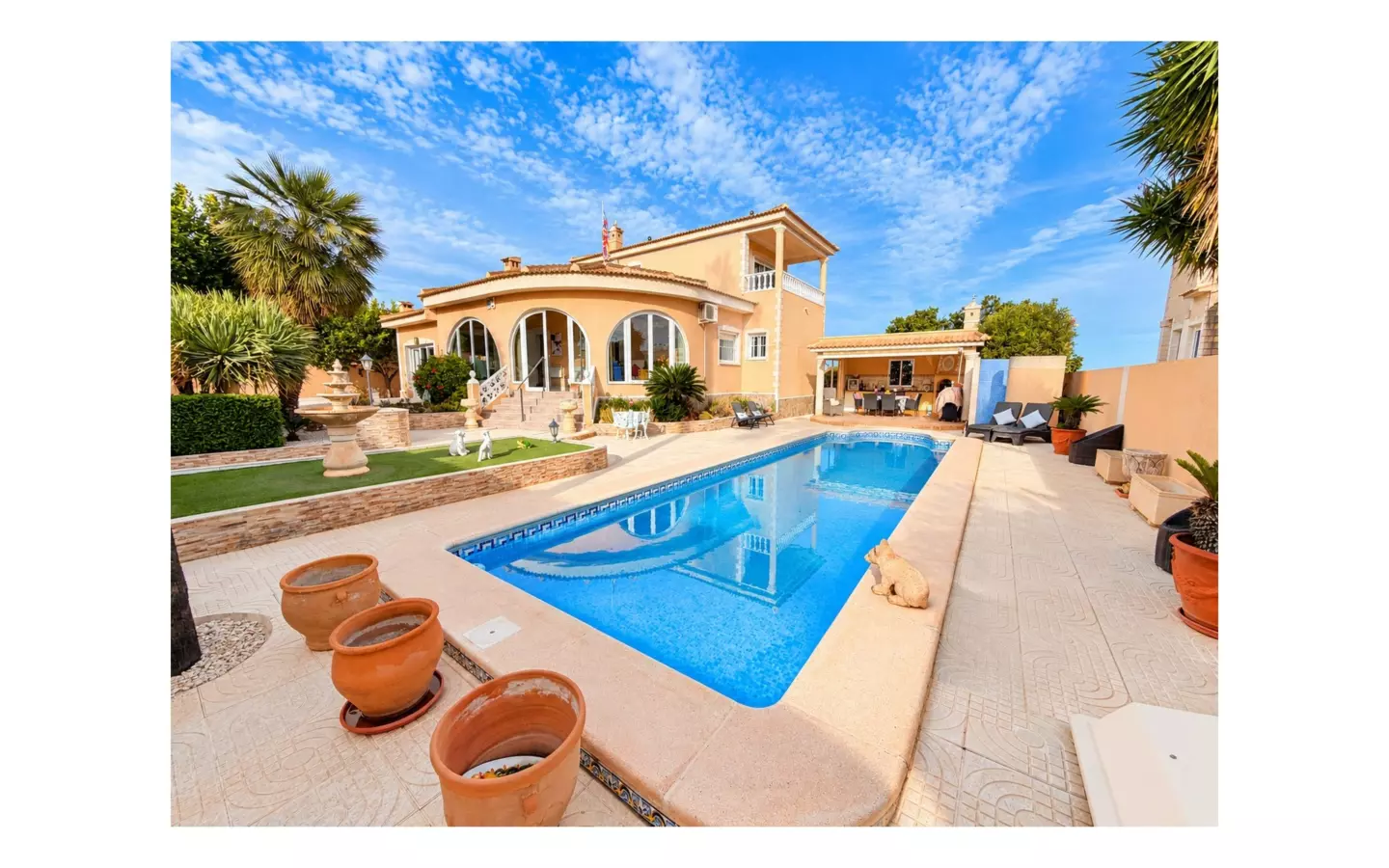 4-bedroom Villa In Ciudad Quesada, Spain (175 M²)