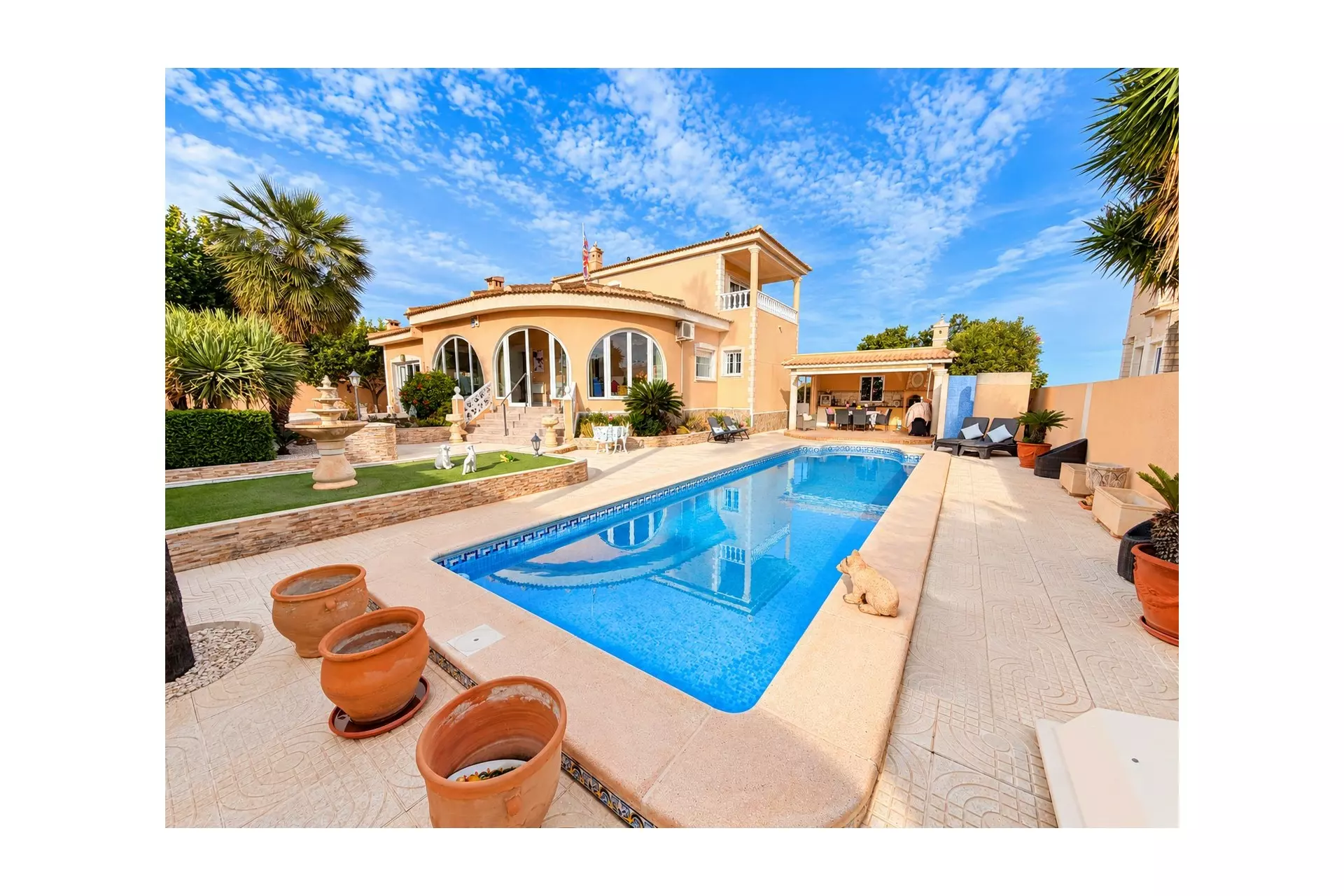 4-bedroom Villa In Ciudad Quesada, Spain (175 M²)