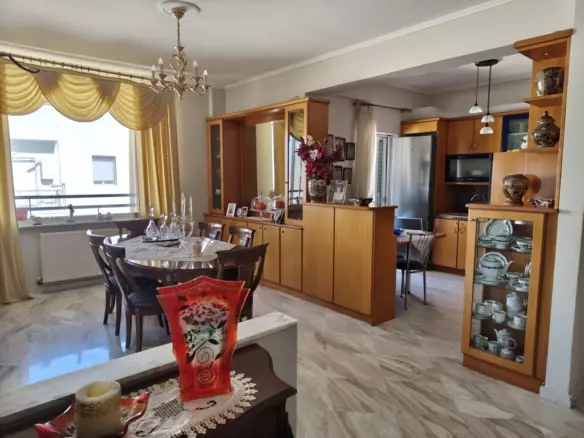 3-bedroom Flat In Thermaikos, Greece (200 M²)