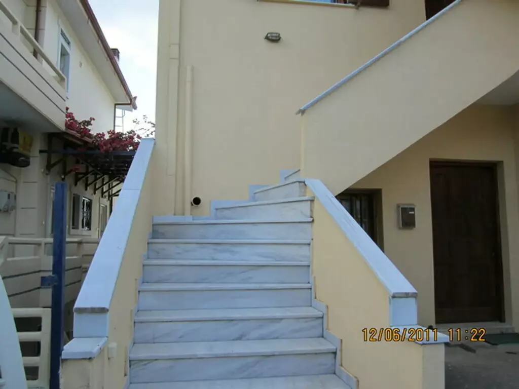 3-bedroom Flat In Petalidi, Greece (110 M²)