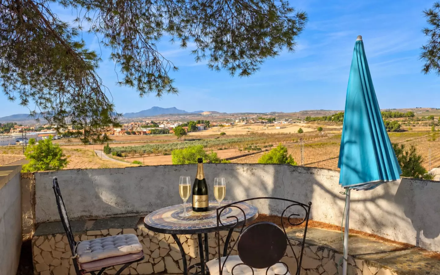 3-bedroom Country House In Pinoso, Spain (195 M²)