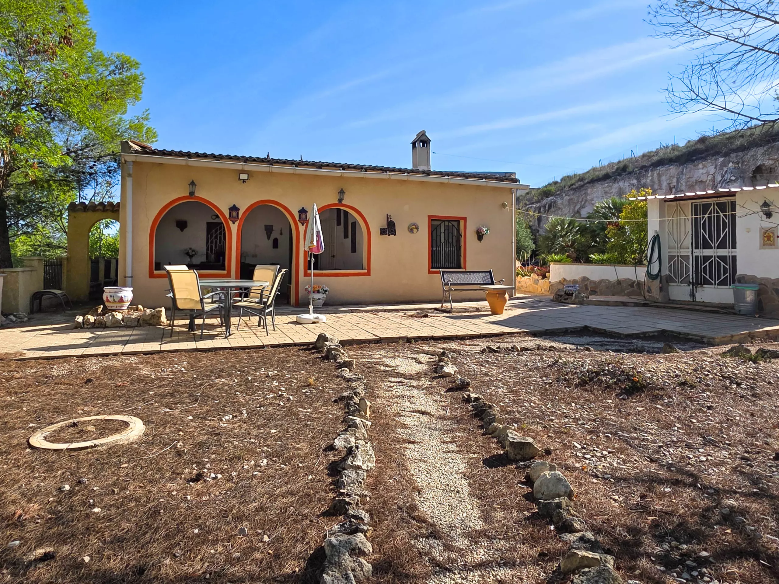 IZ-790-15-scaled-7288c9 3-bedroom Country House In Pinoso, Spain (195 M²)