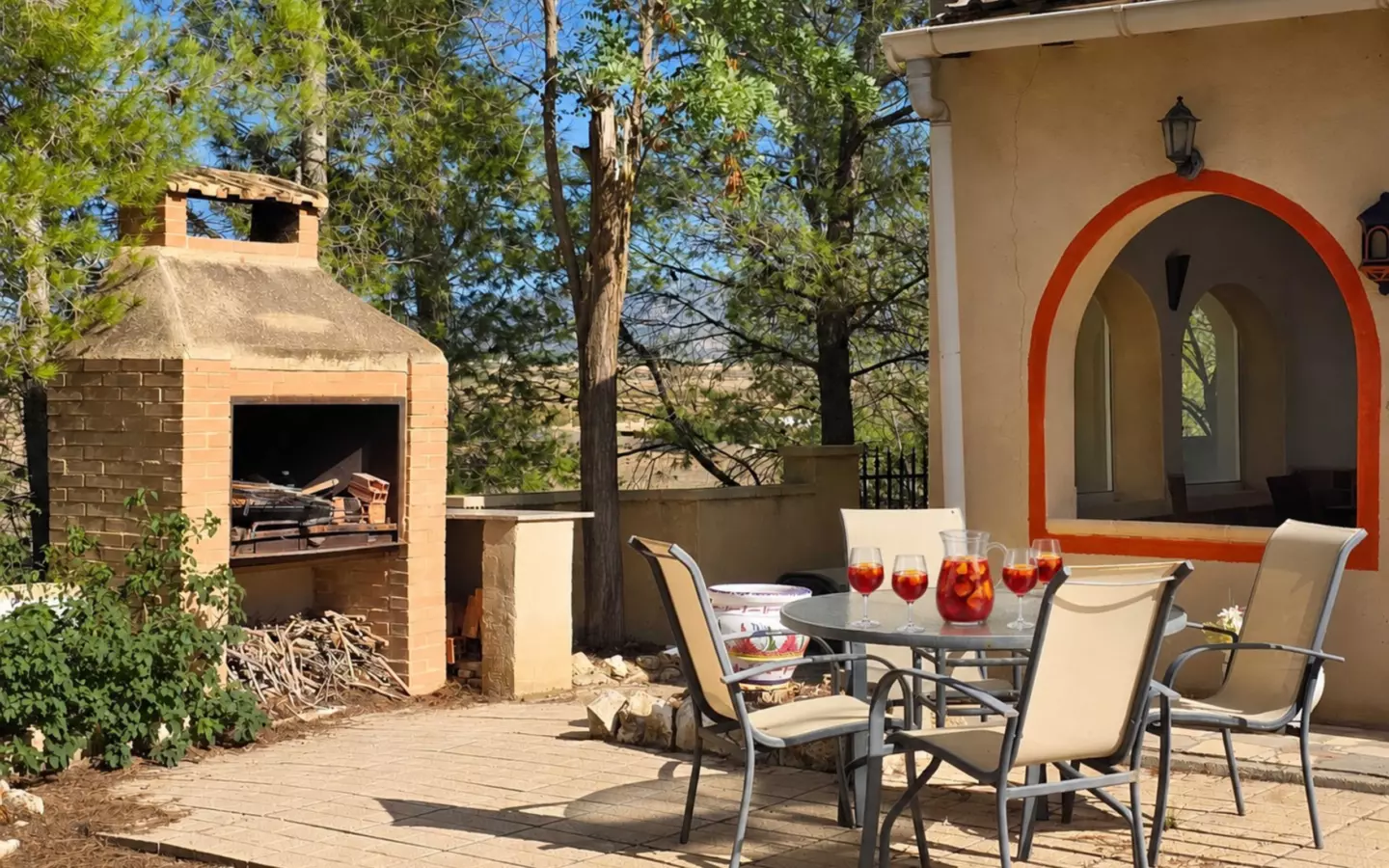 3-bedroom Country House In Pinoso, Spain (195 M²)