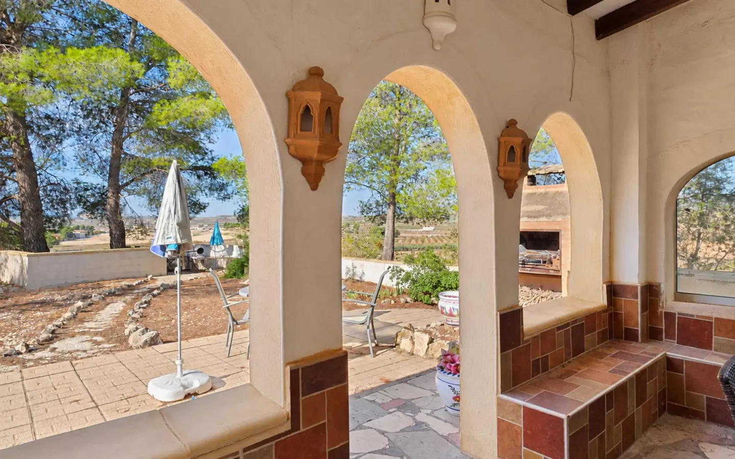 3-bedroom Country House In Pinoso, Spain (195 M²)