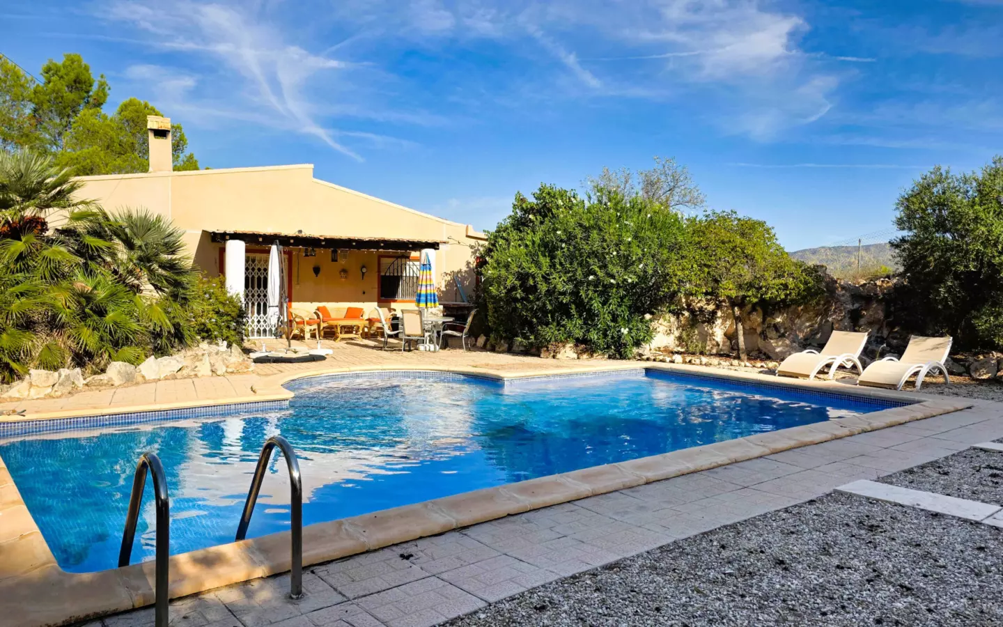 3-bedroom Country House In Pinoso, Spain (195 M²)