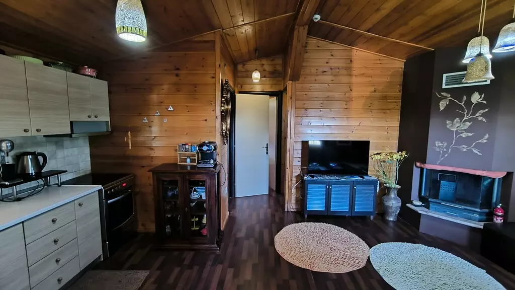 3-bedroom Detached House In Paralia, Greece (75 M²)