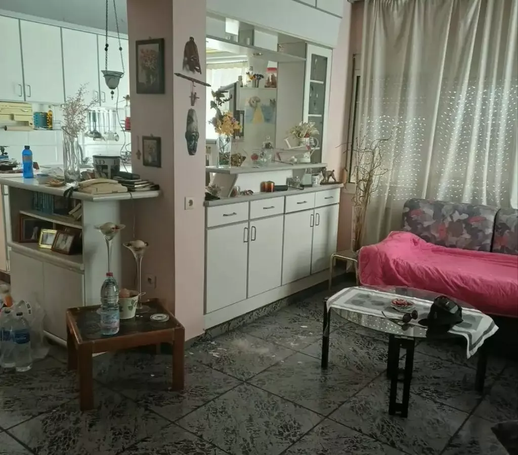 2-bedroom Flat In Neapoli, Greece (60 M²)