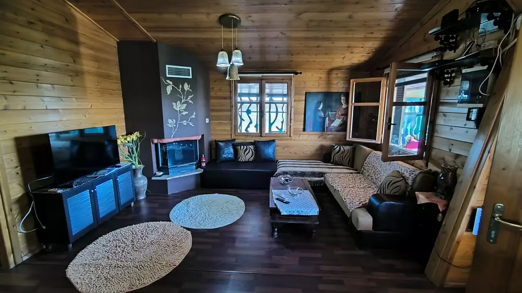 3-bedroom Detached House In Paralia, Greece (75 M²)
