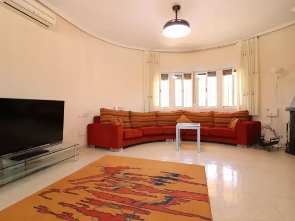 3-bedroom Country House In Catral, Spain (150 M²)