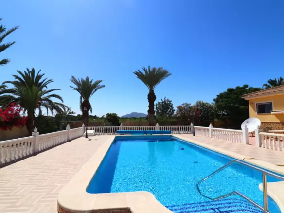 3-bedroom Country House In Catral, Spain (150 M²)