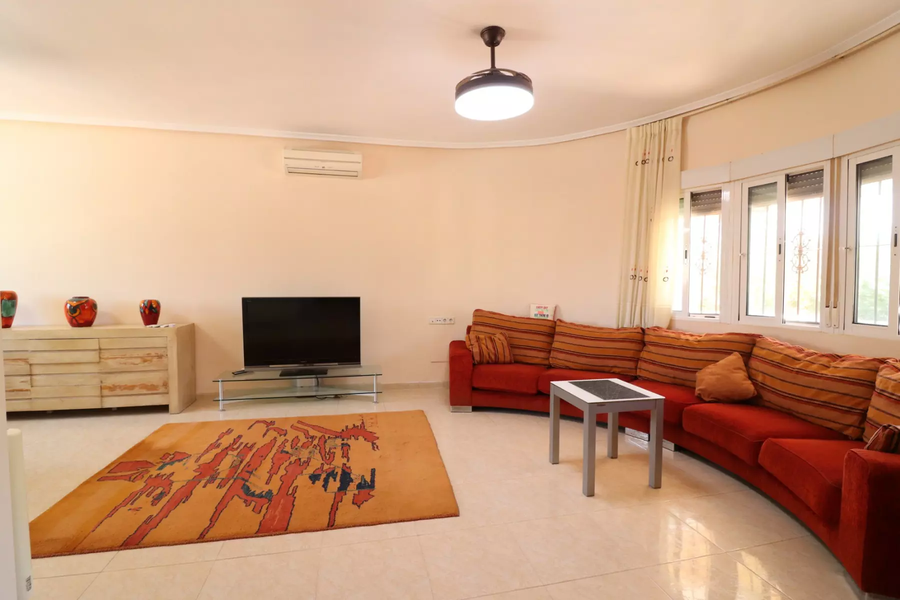 o_1j45faneps5c8ed1n622kbu572c-28f5c5 3-bedroom Country House In Catral, Spain (150 M²)
