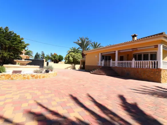 3-bedroom Country House In Catral, Spain (150 M²)