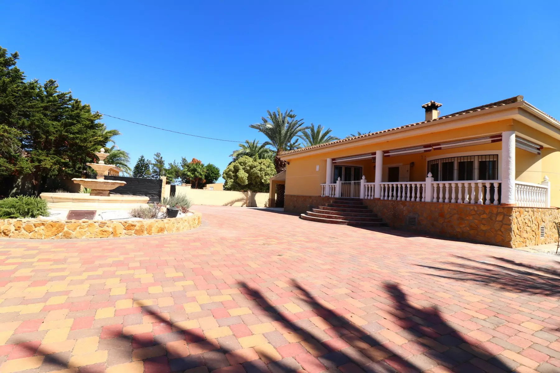 o_1j45fanepu9a6ira8p1tk81nrh27-446cfa 3-bedroom Country House In Catral, Spain (150 M²)